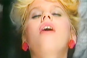 Lovely golden-haired sweetheart acquires her strong cum-hole eaten by her girlfriend