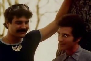 Horny brunette floozy fucks a chap from fraternity outdoors