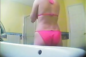 Sizzling sexy college playgirl in bikini on hidden livecam movie