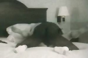 Got this buff and hunky dark guy to fuck me hard in the hotel