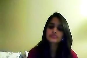 Beautiful Indian sweetie exposes her bazookas and fingers her wet crack on livecam