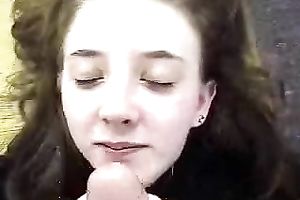 nineteen year old hoe just likes getting rammed from behind